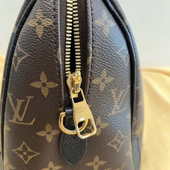 Louis Vuitton Monogram Brown Handbag - Picture 5 of 7